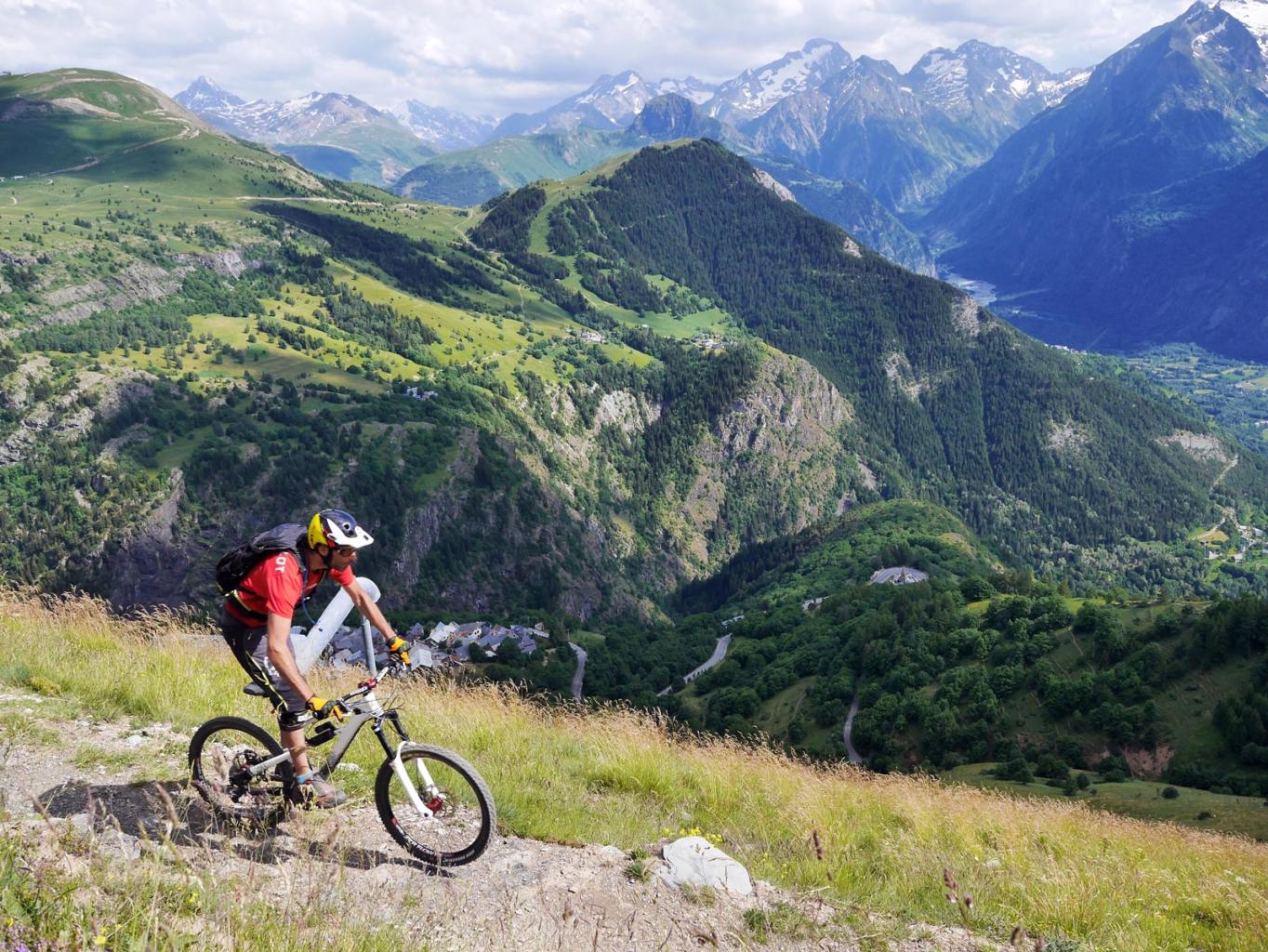 Le tour des lacs en VTT à l'Alpe d'Huez – Alpine Mag