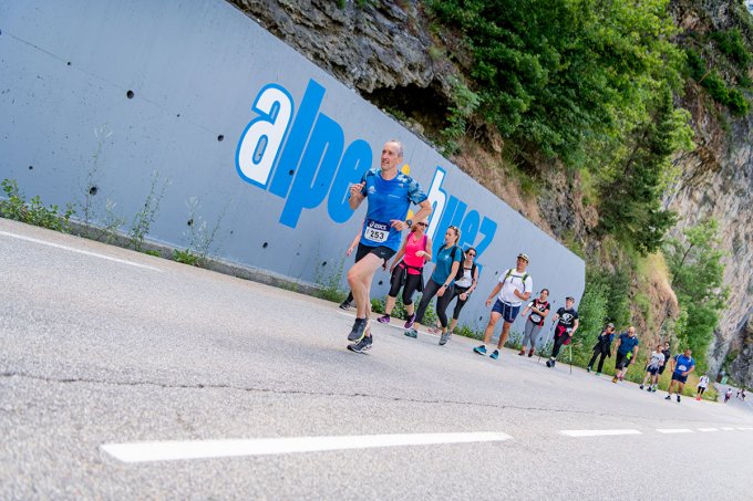 Montée de l’Alpe d’Huez du 93ème RAM