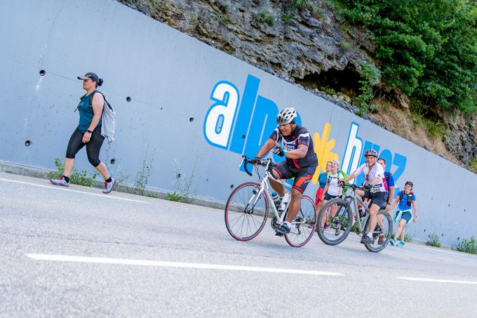 Montée de l’Alpe d’Huez du 93ème RAM