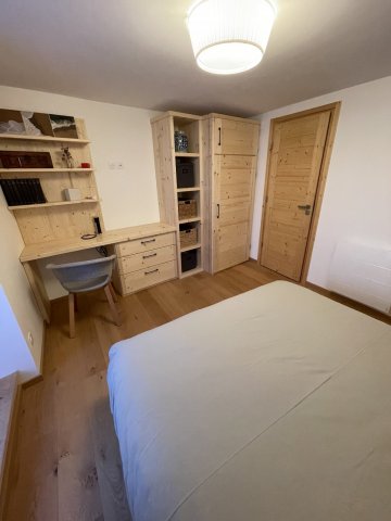 chambre parentale et porte SDB