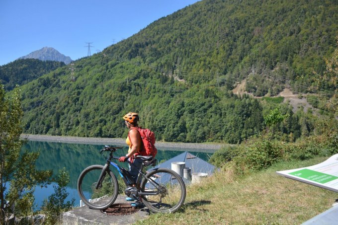 Le tour du lac du Verney