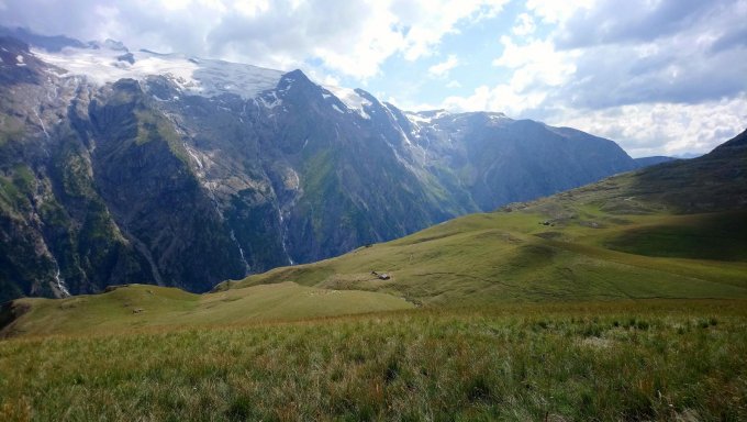 Le tour du plateau d’Emparis par les lacs