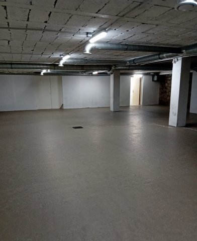 Garage 2.jpg