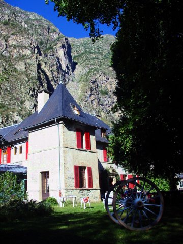 La tour du Château Hôtel de la Muzelle