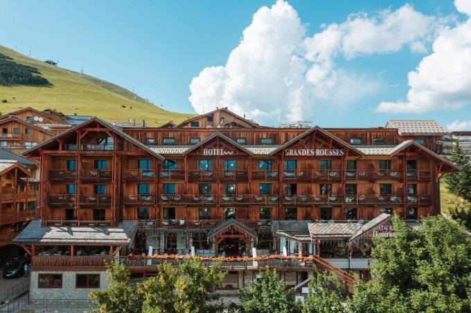 Façade Grandes Rousses Hotel & Spa